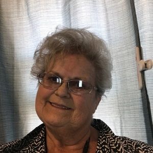 Meet your Posher, Eva